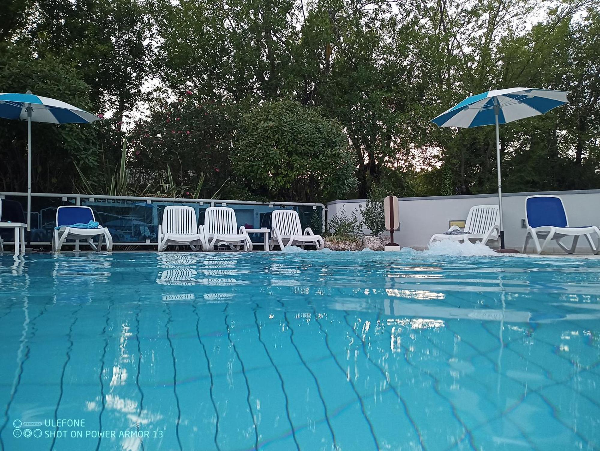 Hotel Firenze Бибионе Екстериор снимка