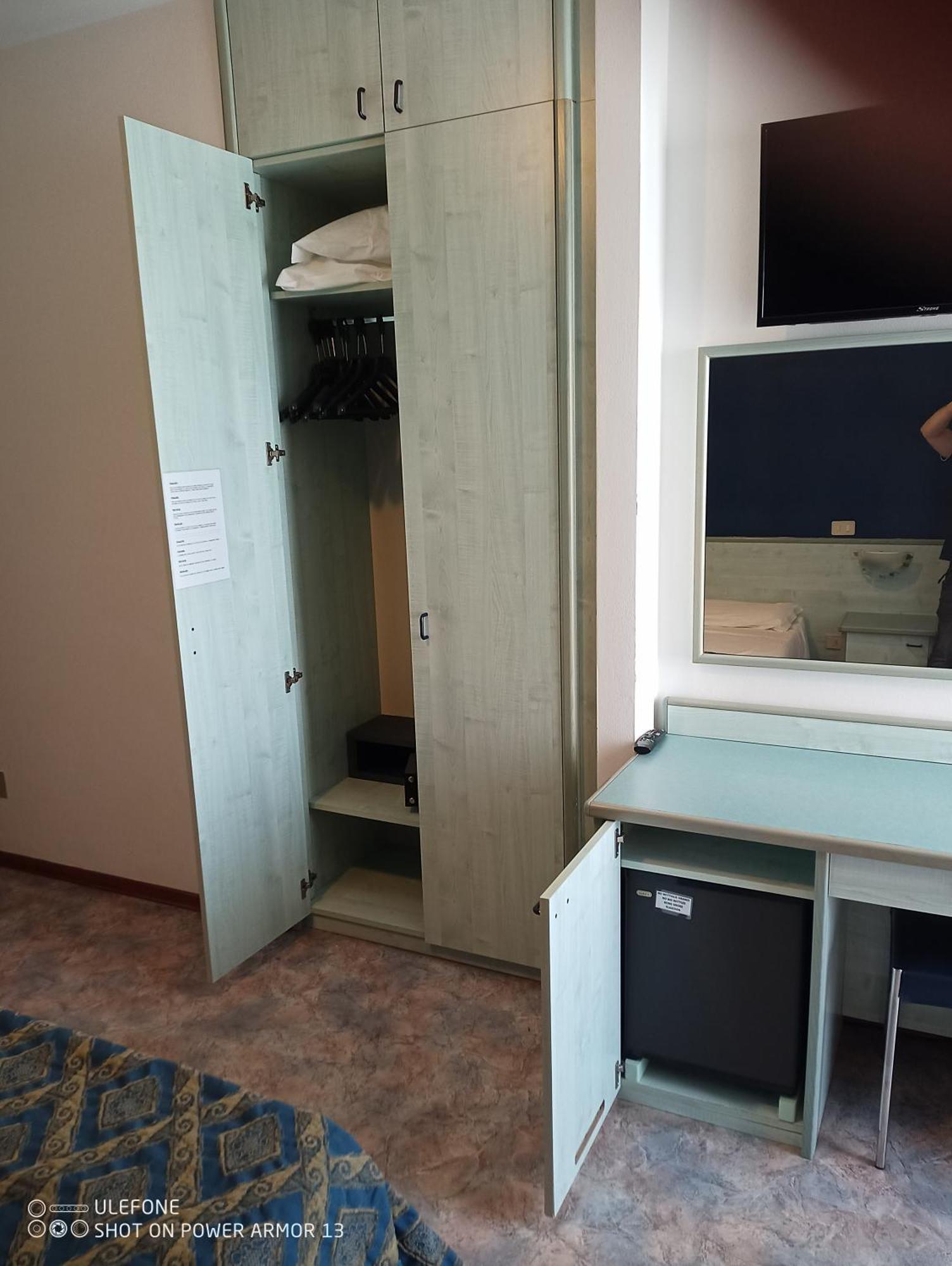 Hotel Firenze Бибионе Екстериор снимка