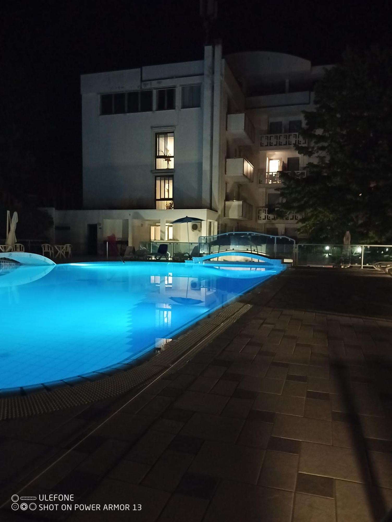 Hotel Firenze Бибионе Екстериор снимка