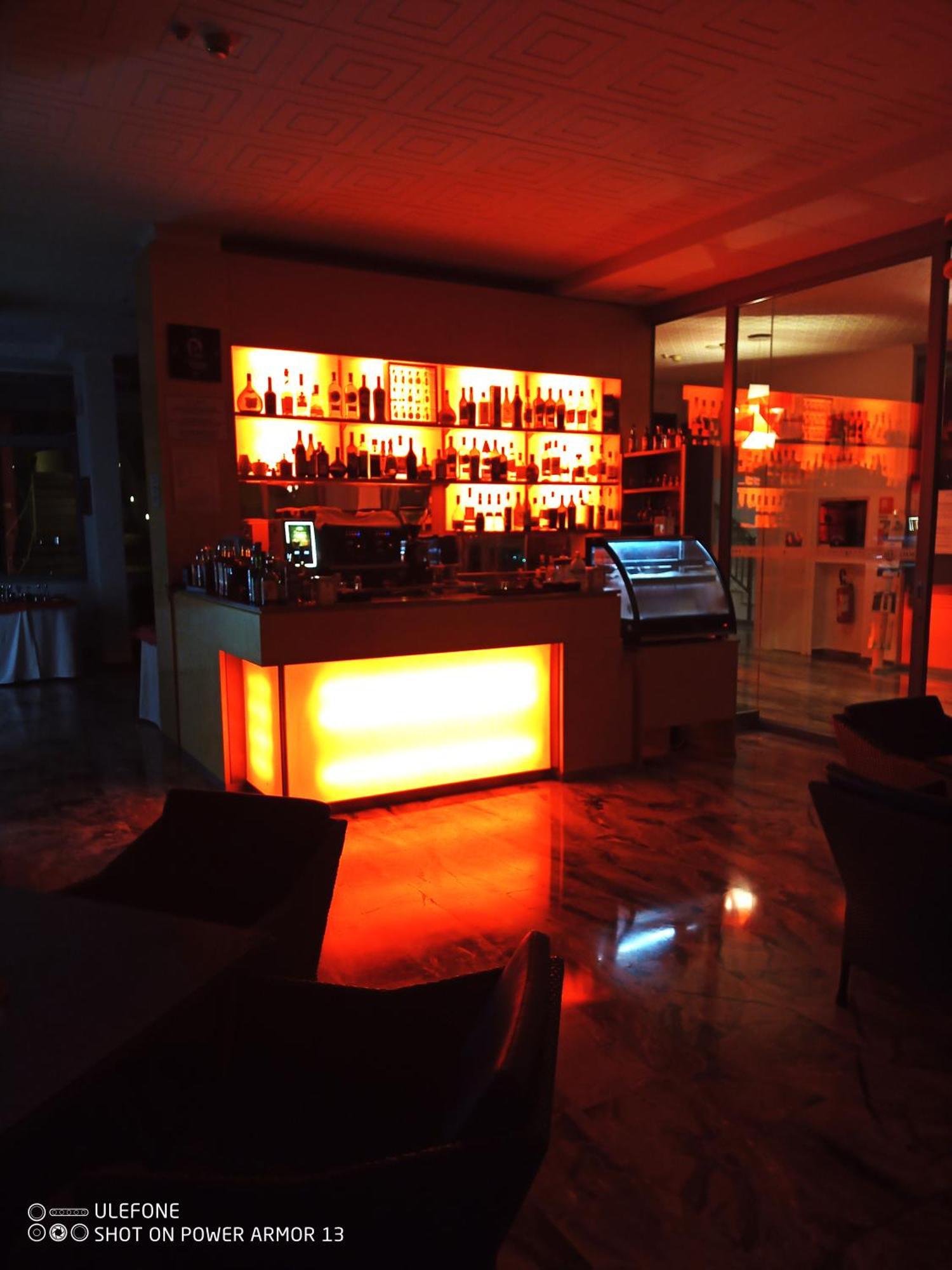 Hotel Firenze Бибионе Екстериор снимка